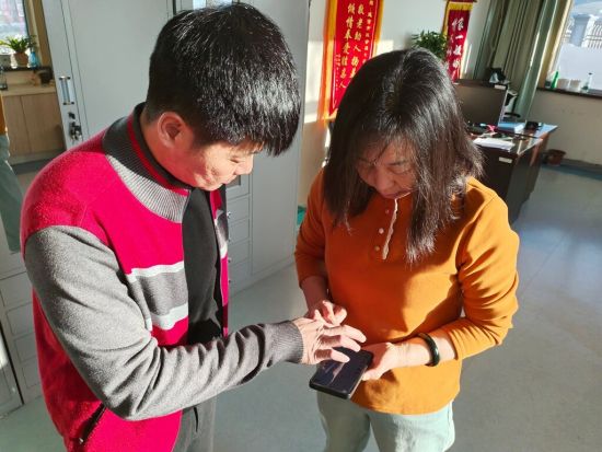 �Ӽ���ί������/���D