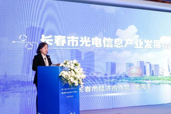 �L(zh��ng)���н�(j��ng)��(j��)�����ָ����L(zh��ng)�����B�L(zh��ng)���й����Ϣ�a(ch��n)�I(y��)�l(f��)չ��r